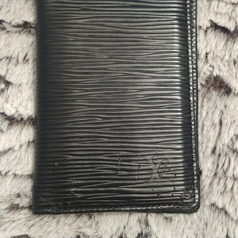 Louis Vuitton Mens EPI Wallet